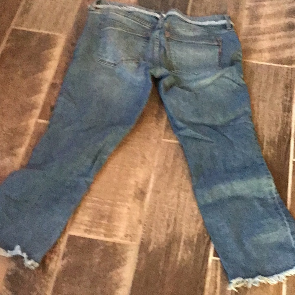 Capri expresses jeans